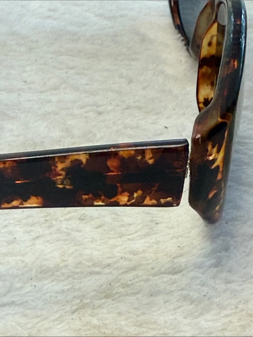 NWOT Diane Von Furstenberg Polarized The Color Authority Brown Fashion Sunglasse